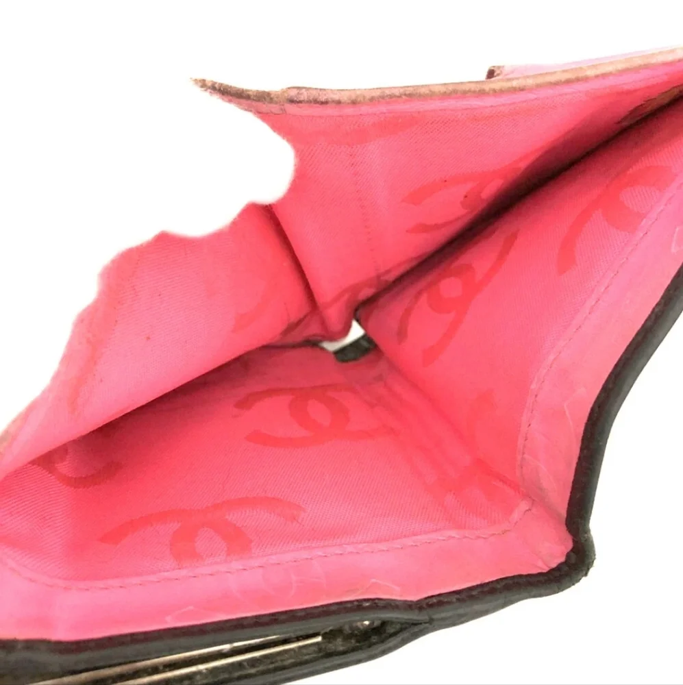 Chanel Black & Hot Pink Combon Lambskin Compact Bifold Wallet (GOOD)COA✨️🖤💕✨️